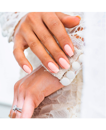 GELISH SOAK-OFF GEL POLISH SIMPLY IRRESISTIBLE 15 ML. 1110006