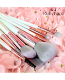 RUBY FACE ESTUCHE DE BROCHAS CON 10 PIEZAS SILVER